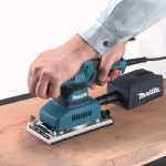 BO3710 FINISHING SANDER