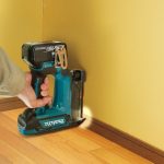 DPT353Z MÁY BẮN ĐINH DÙNG PIN (18V)